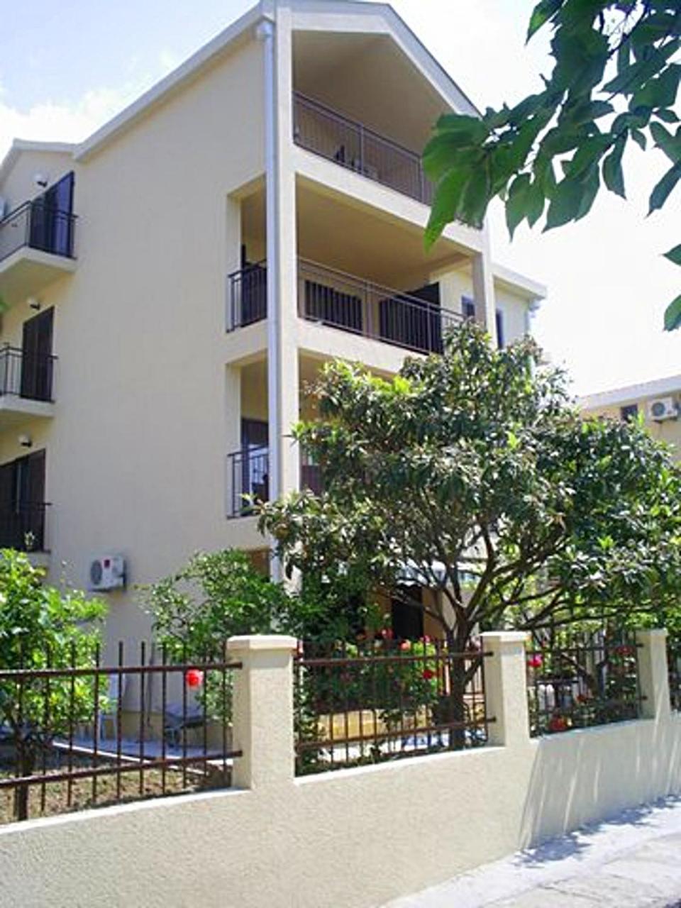 Apartments And Rooms Marija Budva Eksteriør billede